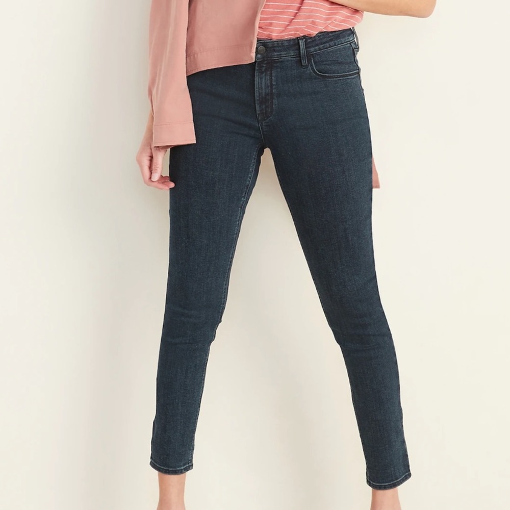 Mid-Rise Old Navy Rockstar Skinny Jeans